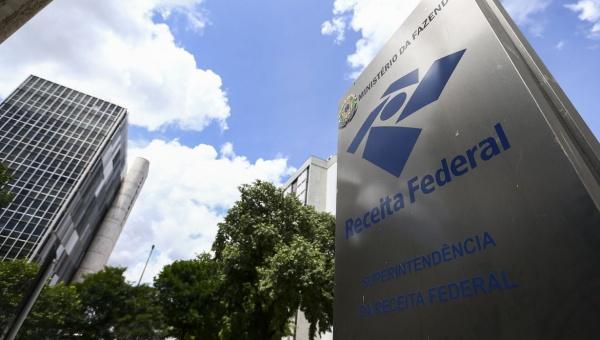 Receita abre amanhã consulta ao lote residual de restituição do IRPF