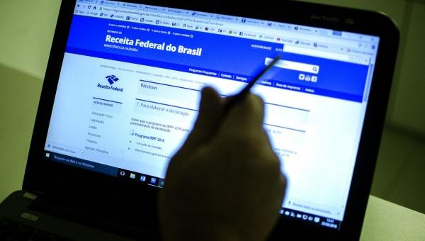 Brasília - Receita Federal libera o programa da Declaração do Imposto de Renda Pessoa Física 2016, ano-base 2015 (Marcelo Camargo/Agência Brasil)