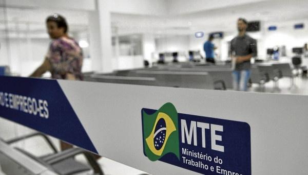 Ministério notifica empregadores domésticos