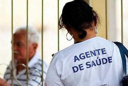 Agente de saúde em serviço