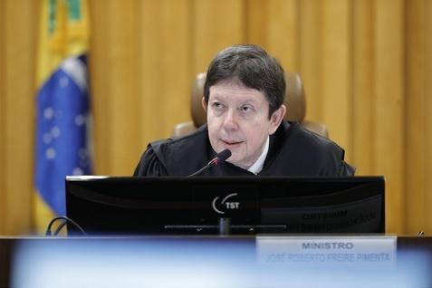 Ministro José Roberto Pimenta