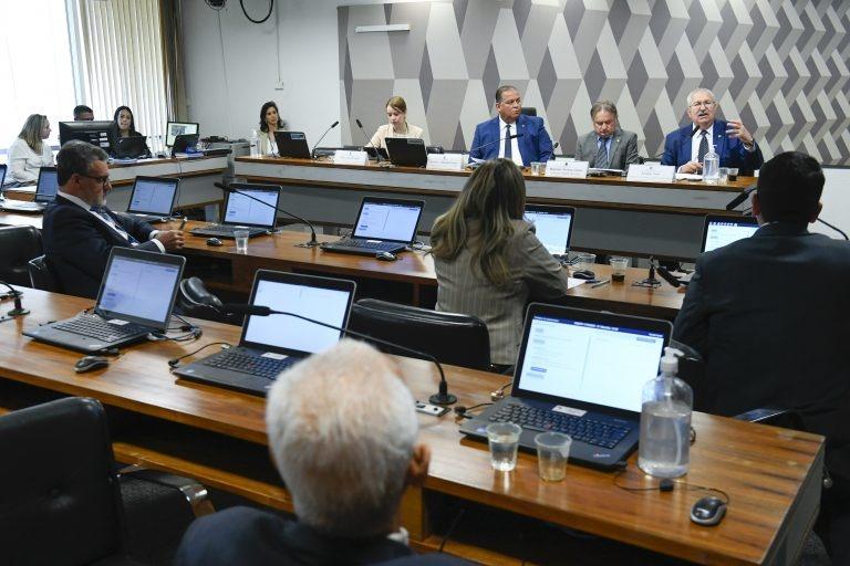 Comissão mista se reuniu na terça-feira