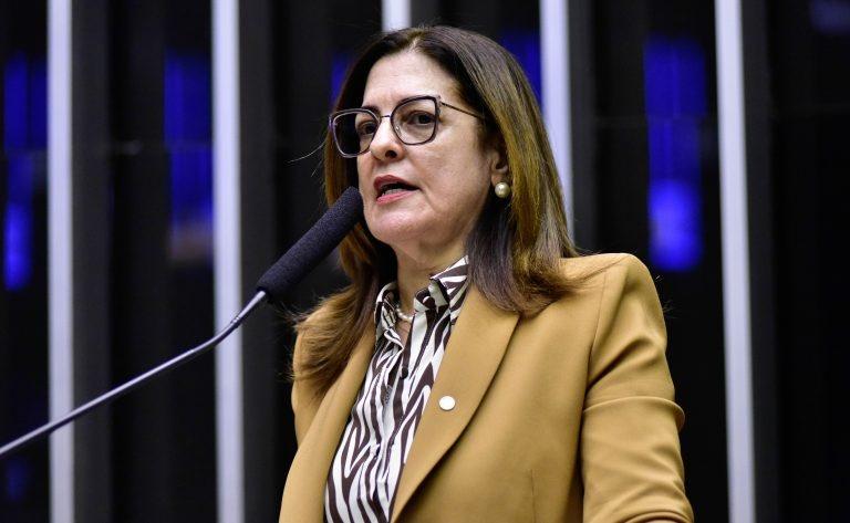 Rogéria Santos