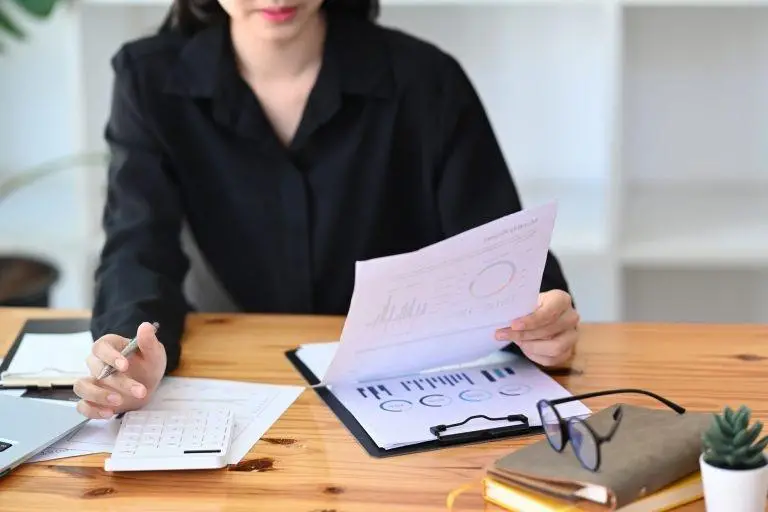 Empresa que descumprir regra pagará multa de dez vezes o valor do salário devido